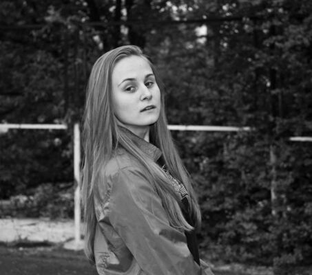  ,   Katherina, 30 ,  
