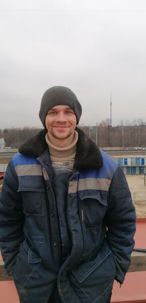  ,   Mikhail, 32 ,   ,   