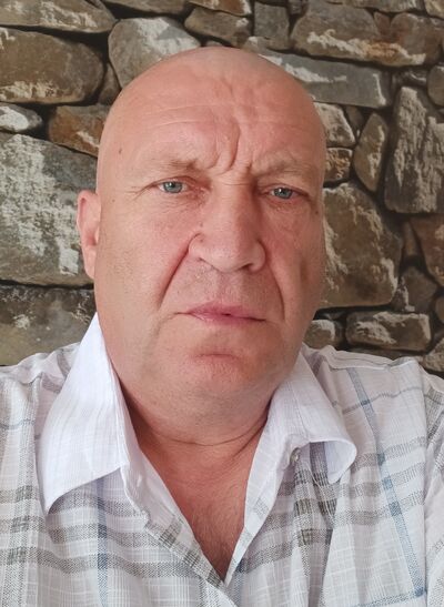  ,   Viktor, 57 ,  