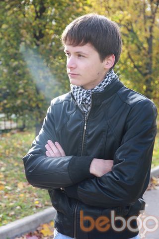  ,   Denis, 32 ,  