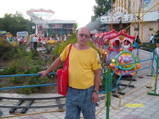  ,   Viacheslav, 52 ,     , c 