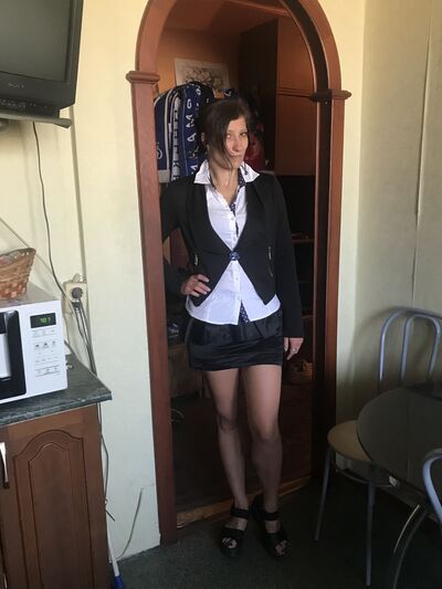  ,   Alenka, 32 ,   ,   