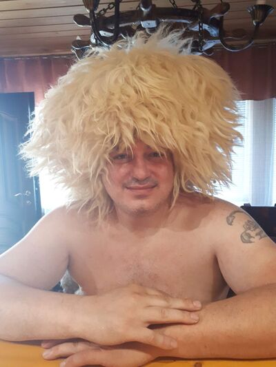  ,   Alexander, 46 ,   ,   