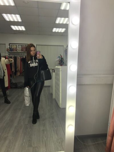  ,   Uliana, 25 ,   ,   , c , 