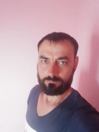  ,   Idris, 35 ,   ,   