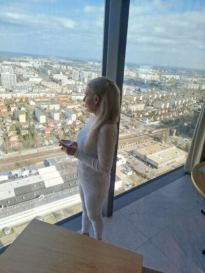  ,   Yuliia, 46 ,   ,   , c 