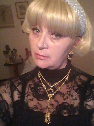  ,   Scarllet, 61 ,     , c 