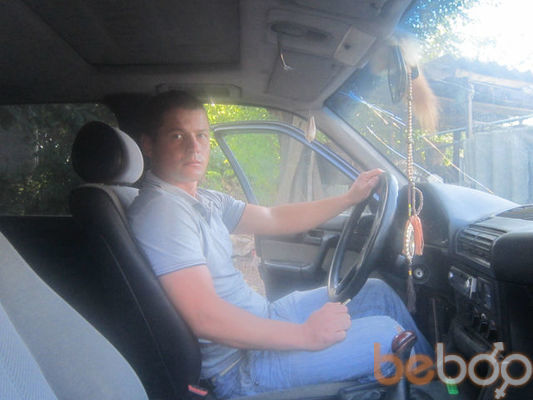  ,   Victor, 39 ,   , 