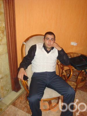  ,   Macho, 39 ,  