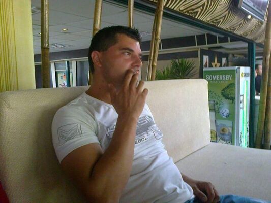  ,   Hristo, 39 ,   ,   , c , 