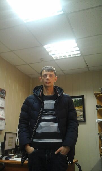  ,   Djoni, 42 ,   