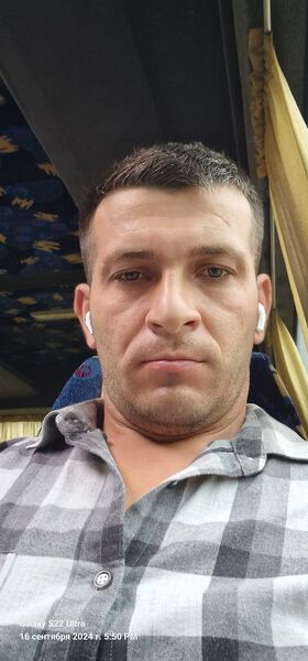  ,   Andrei, 32 ,   ,   