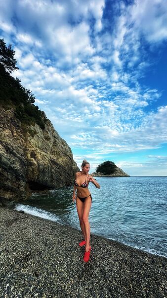  Ulsan,   Olesya, 37 ,   ,   