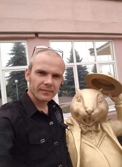  ,   Aleks, 42 ,   ,   