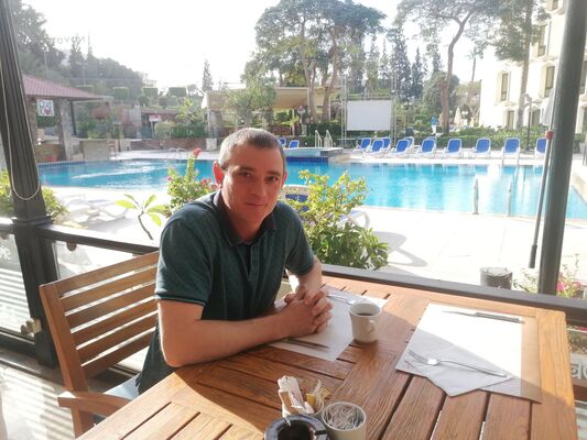  ,   Alex, 43 ,   ,   , c 