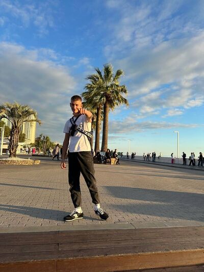  ,   Denis, 21 ,   ,   