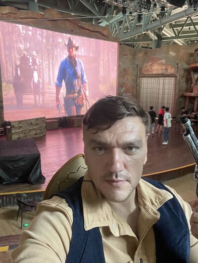  ,   Igor, 45 ,   ,   
