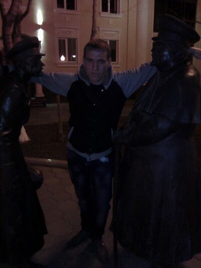  -,   Boris, 33 ,   