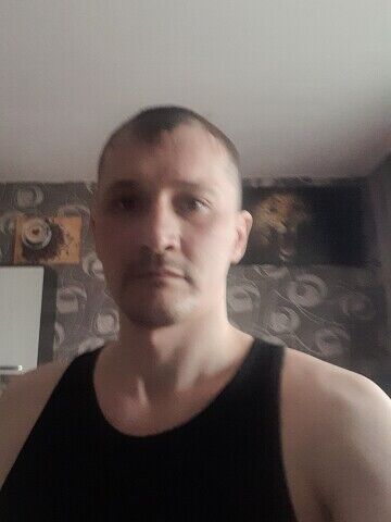  ,   Sergei, 37 ,   ,   