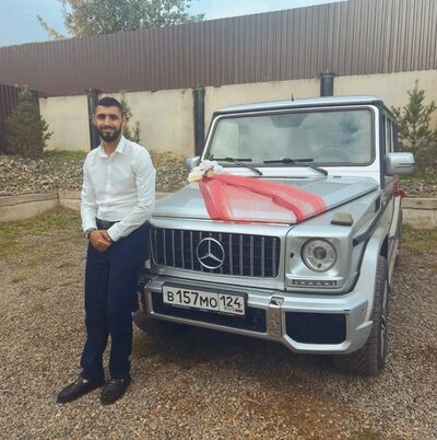  ,   Arman, 26 ,   ,   