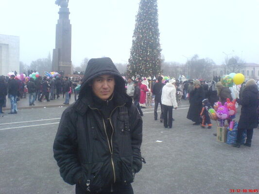  ,   Tilek, 34 ,   