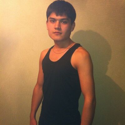  ,   Artur, 31 ,   ,   , c , 
