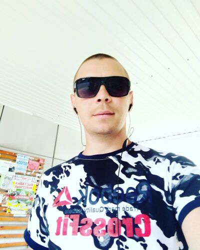  ,   Sergei, 35 ,   c 