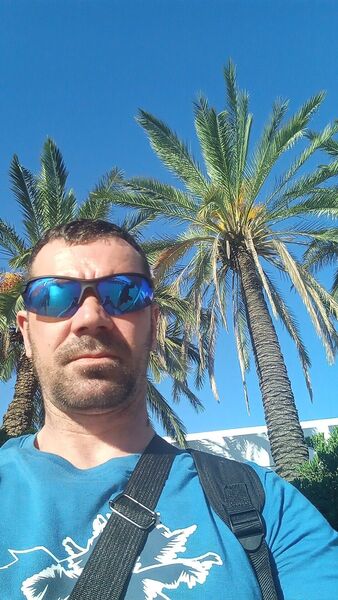  ,   Kosta, 40 ,   ,   