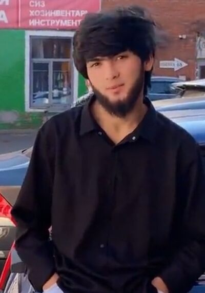  ,   Ali, 24 ,   ,   
