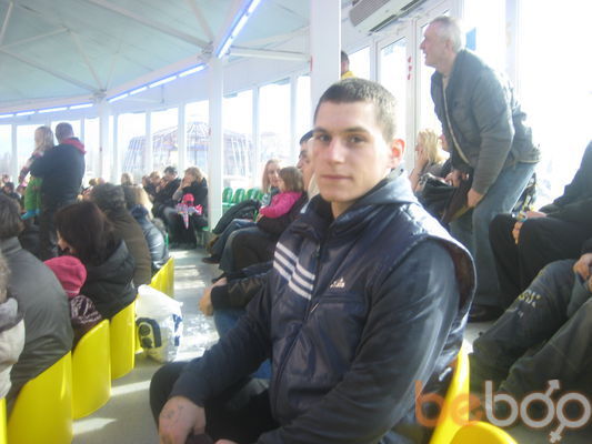  ,   Eduard, 35 ,   