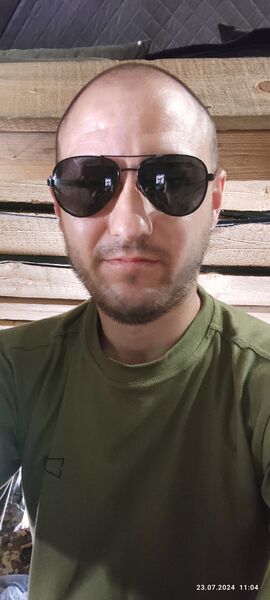  ,   Igor, 33 ,   ,   , c , 