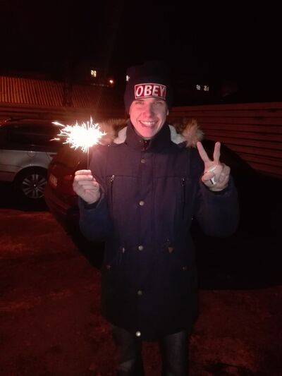  ,   Yanix, 26 ,   