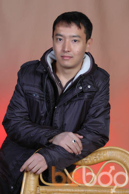  ,   Arman, 42 ,  