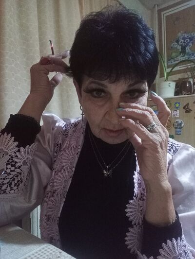  ,   Tatti, 100 ,  