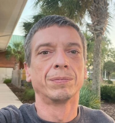  ,   Valentyn, 40 ,   ,   