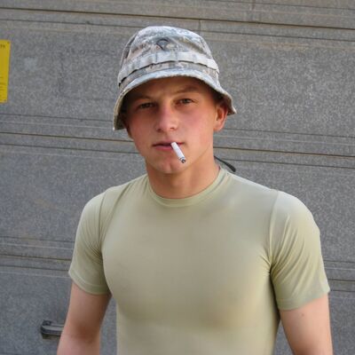  ,   Gio, 38 ,   ,   , c 