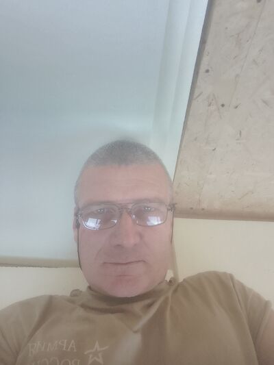  ,   Igor, 46 ,   ,   