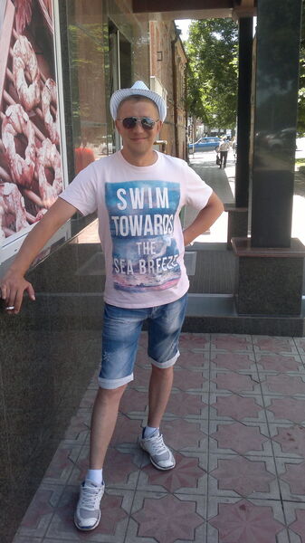  ,   Vlad, 45 ,   