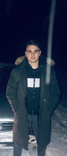  ,   Maxim, 22 ,   ,   