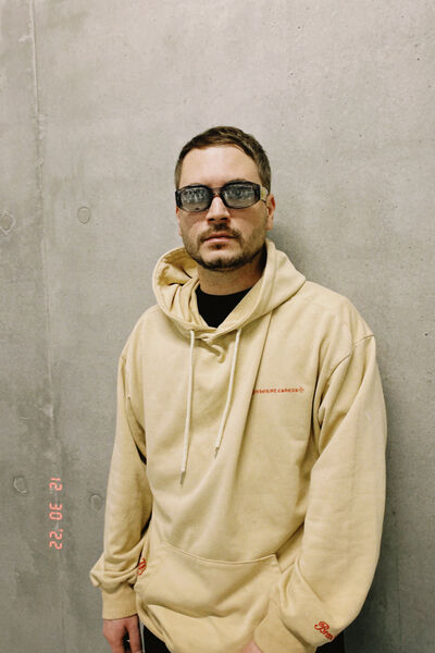  ,   Artur, 36 ,   ,   , c , 