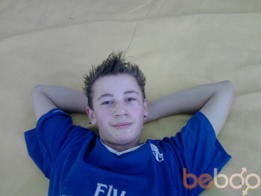  ,   Viktor, 31 ,   