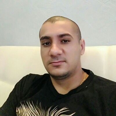  ,   Oxunjon, 32 ,   ,   , c , 