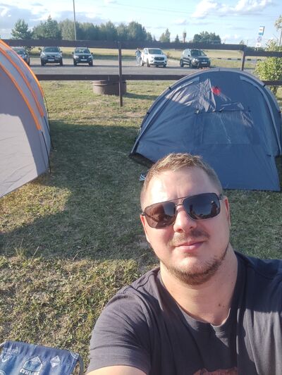  ,   Leon, 38 ,   ,   , c , 