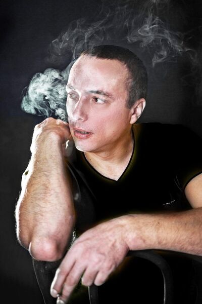  ,   Artem, 40 ,   