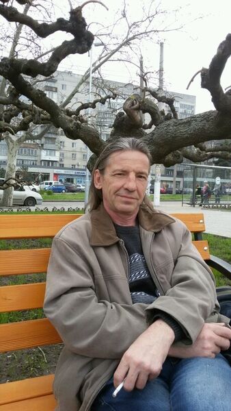  ,   Hoom, 57 ,   ,   , c 