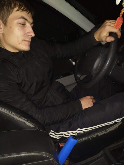  ,   Vitaly, 29 ,   c 