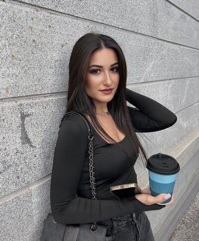  ,   Diana, 25 ,   ,   
