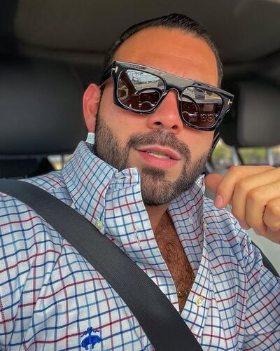  ,   David, 46 ,   ,   