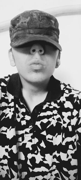  ,   Maksim, 18 ,   ,   