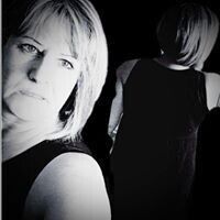  Milan,   Loredana, 54 ,   ,   , c 